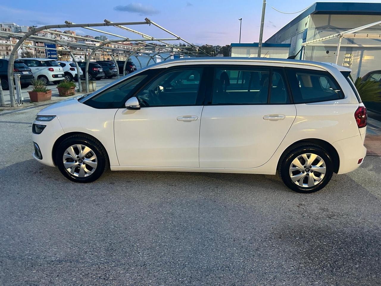 C4 SpaceTourer 1.5 BlueHDi 130cv 7posti