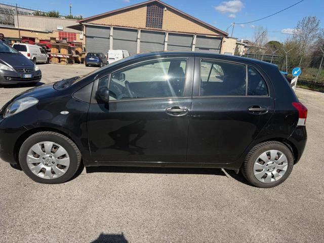 TOYOTA Yaris 1.0 5p Sol senza nessun lavoro da fare