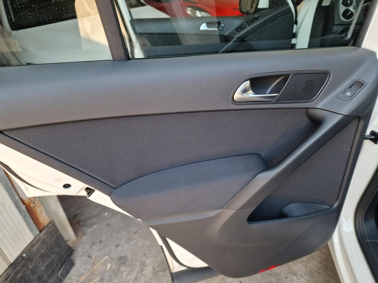 Volkswagen Tiguan 2.0 TDI DPF 4MOTION "159.000 km*