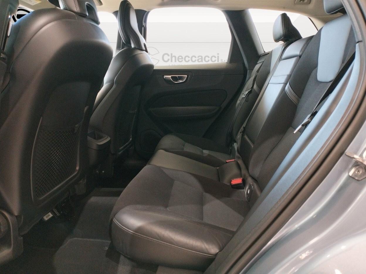 Volvo XC60 2.0d4 Business Plus *IVA ESPOSTA*