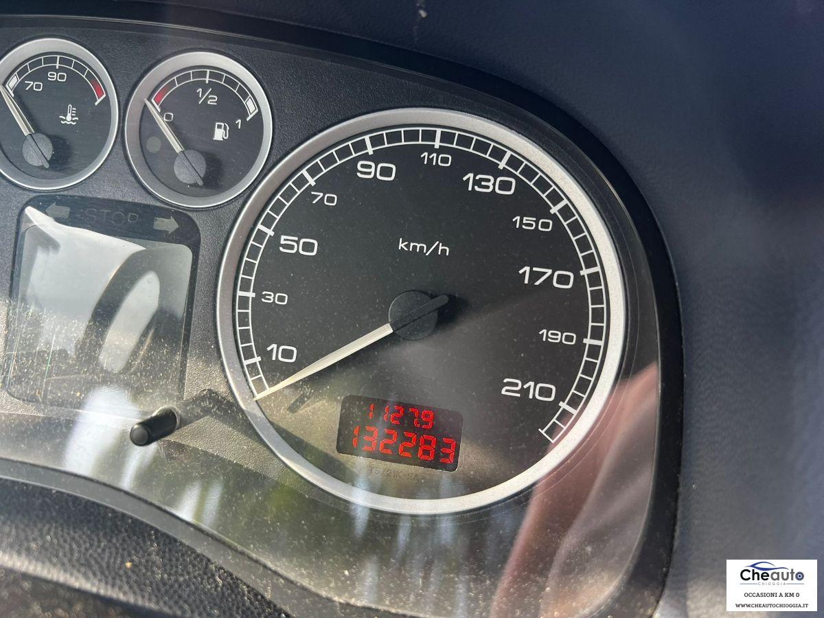 PEUGEOT - 307 - 16V 5p. Neopatentati ok
