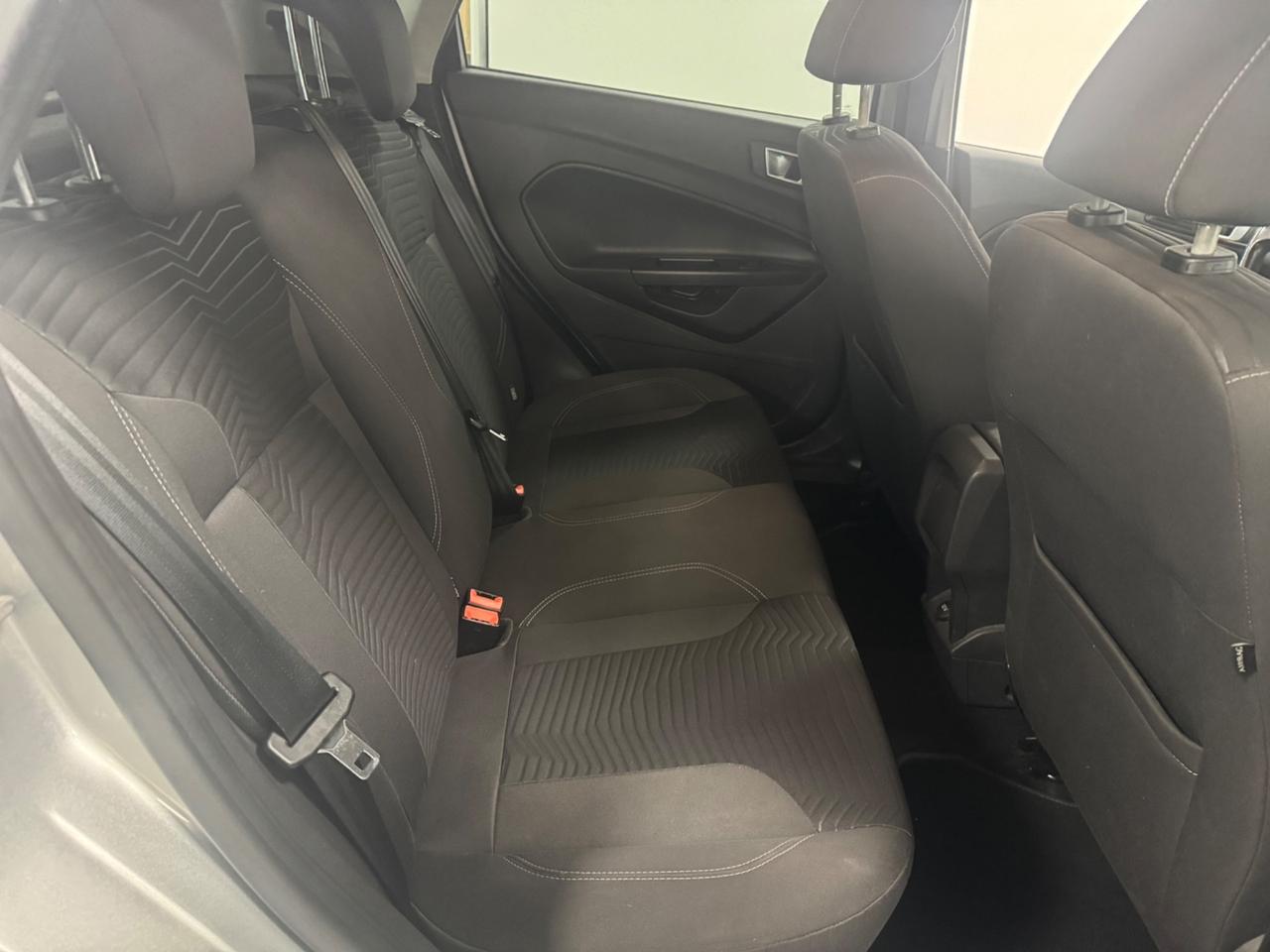 Ford Fiesta 1.5 TDCi 75CV 5 porte Titanium