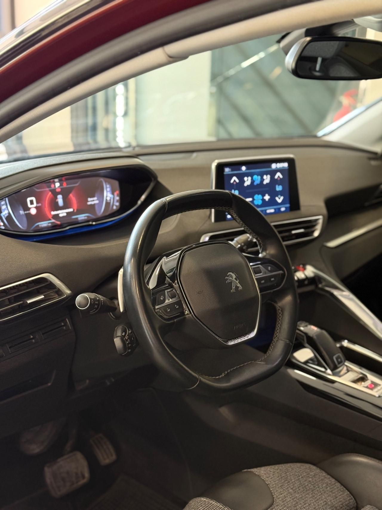 Peugeot 3008 BlueHDi 130 S&S EAT8 Allure