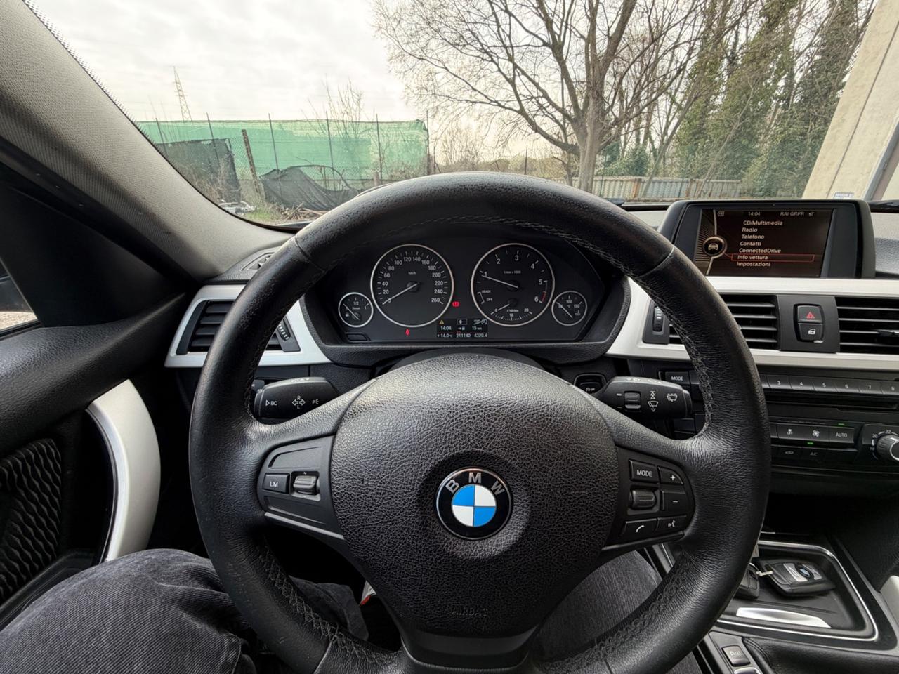 Bmw 320 320d xDrive Luxury