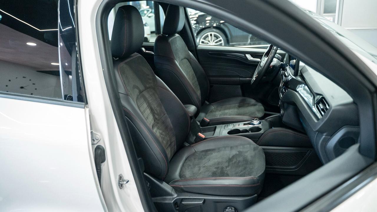 Ford Kuga 1.5 ECOBLUE ST-LINE X 120CV AUTO NAVI ED PELLE FULL OPTIONAL