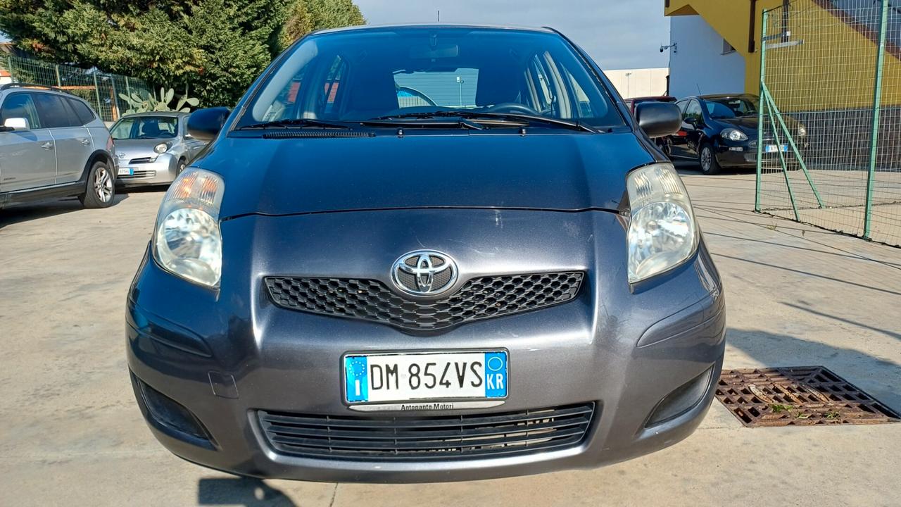 Toyota Yaris 1.4 D-4D DPF 5 porte Sol