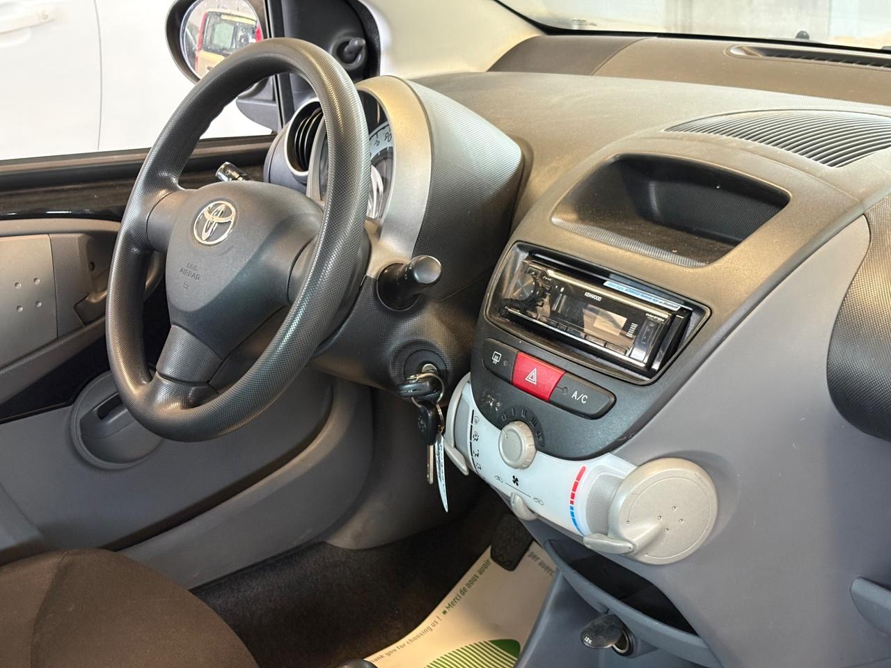 Toyota Aygo 1.0 12V VVT-i 5 porte Sound
