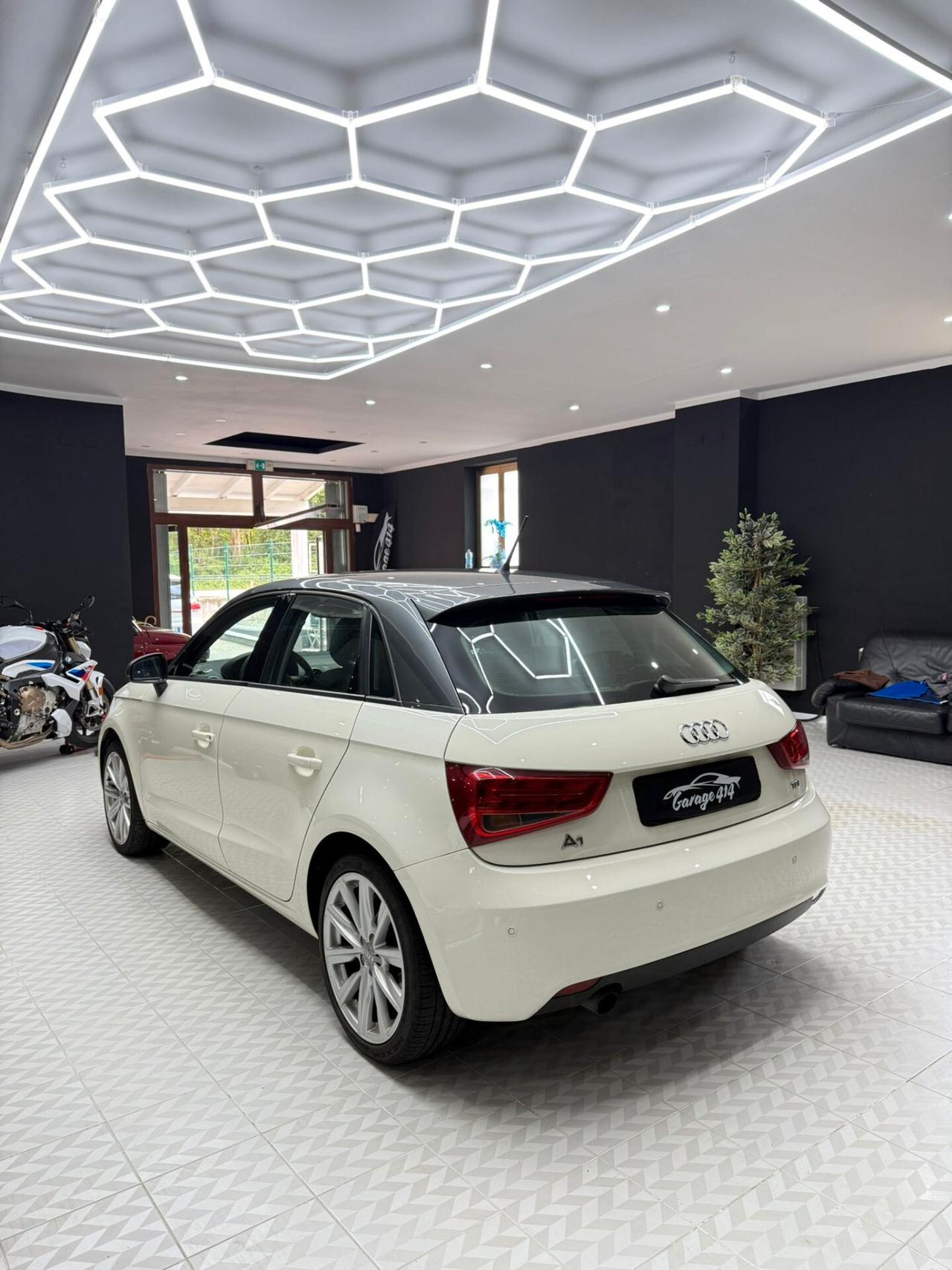 Audi A1 SPB 1.6 TDI 105 CV Attraction