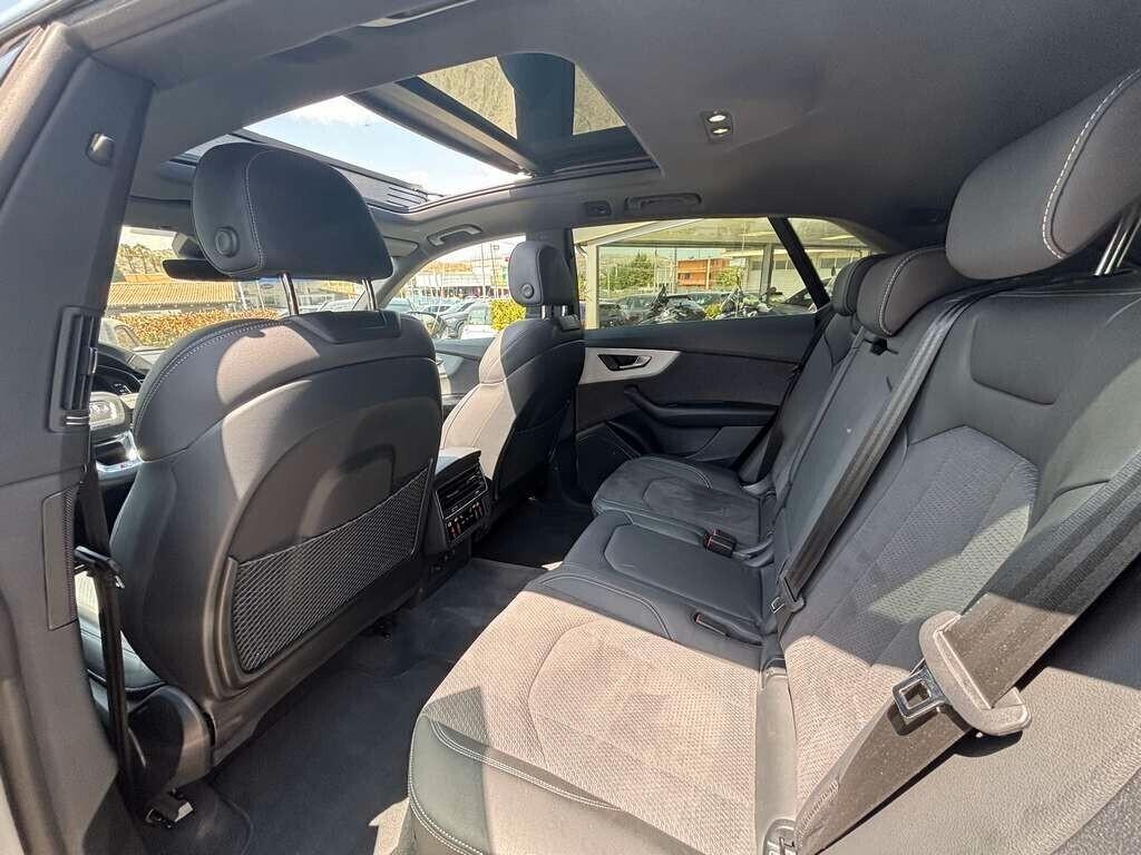 Audi Q8 SUV TDI quattro 210 kW tiptronic S line edition IVA ESPOSTA Tua a solo 769 Euro al mese