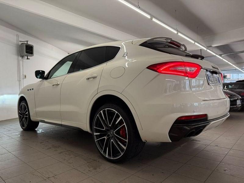 Maserati Levante V8 580 CV AWD Trofeo