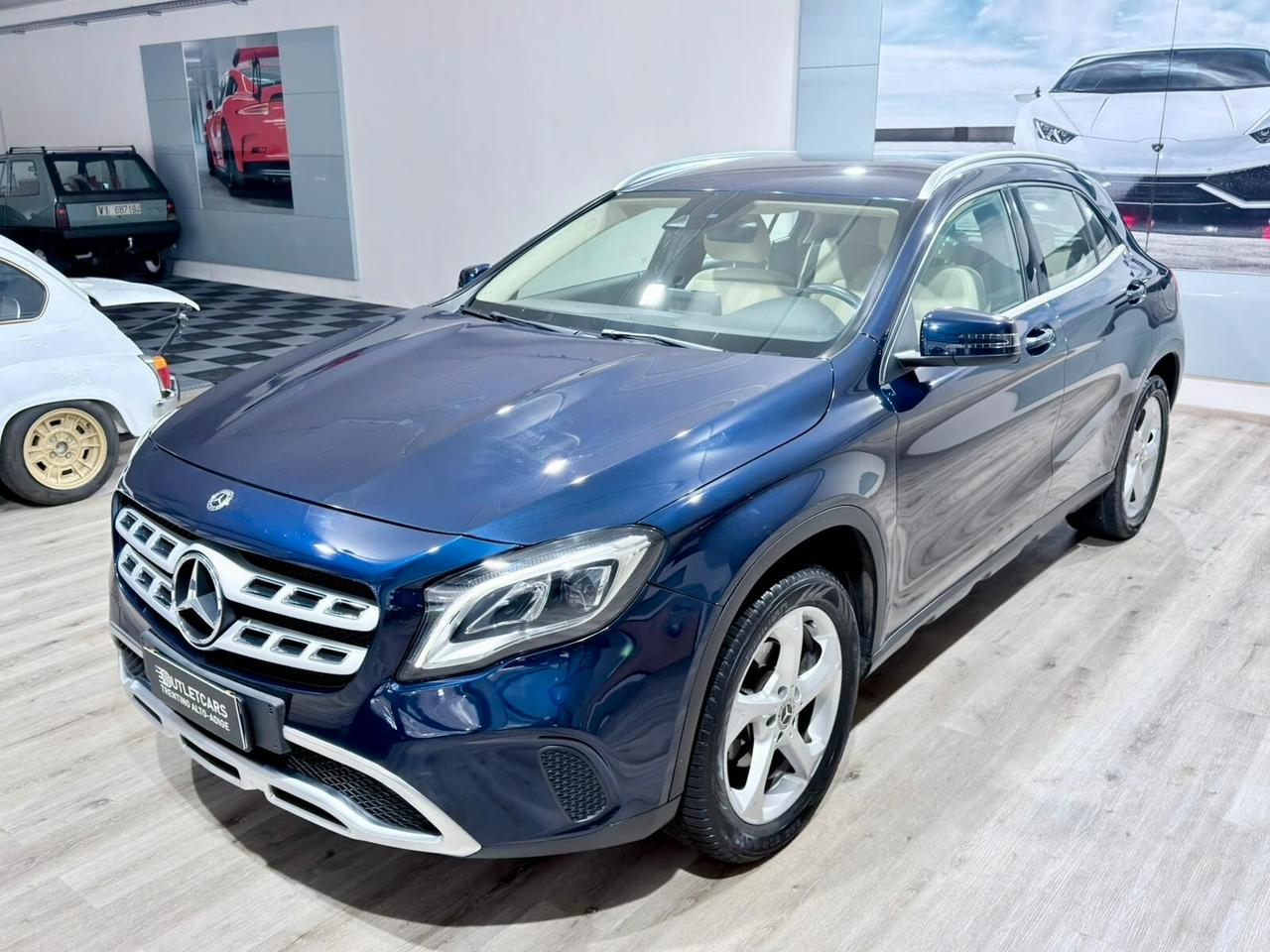MERCEDES GLA 180d PREMIUM MANUALE 2017