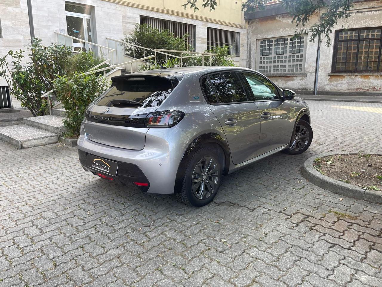 Peugeot 208 Allure e-208 #5990