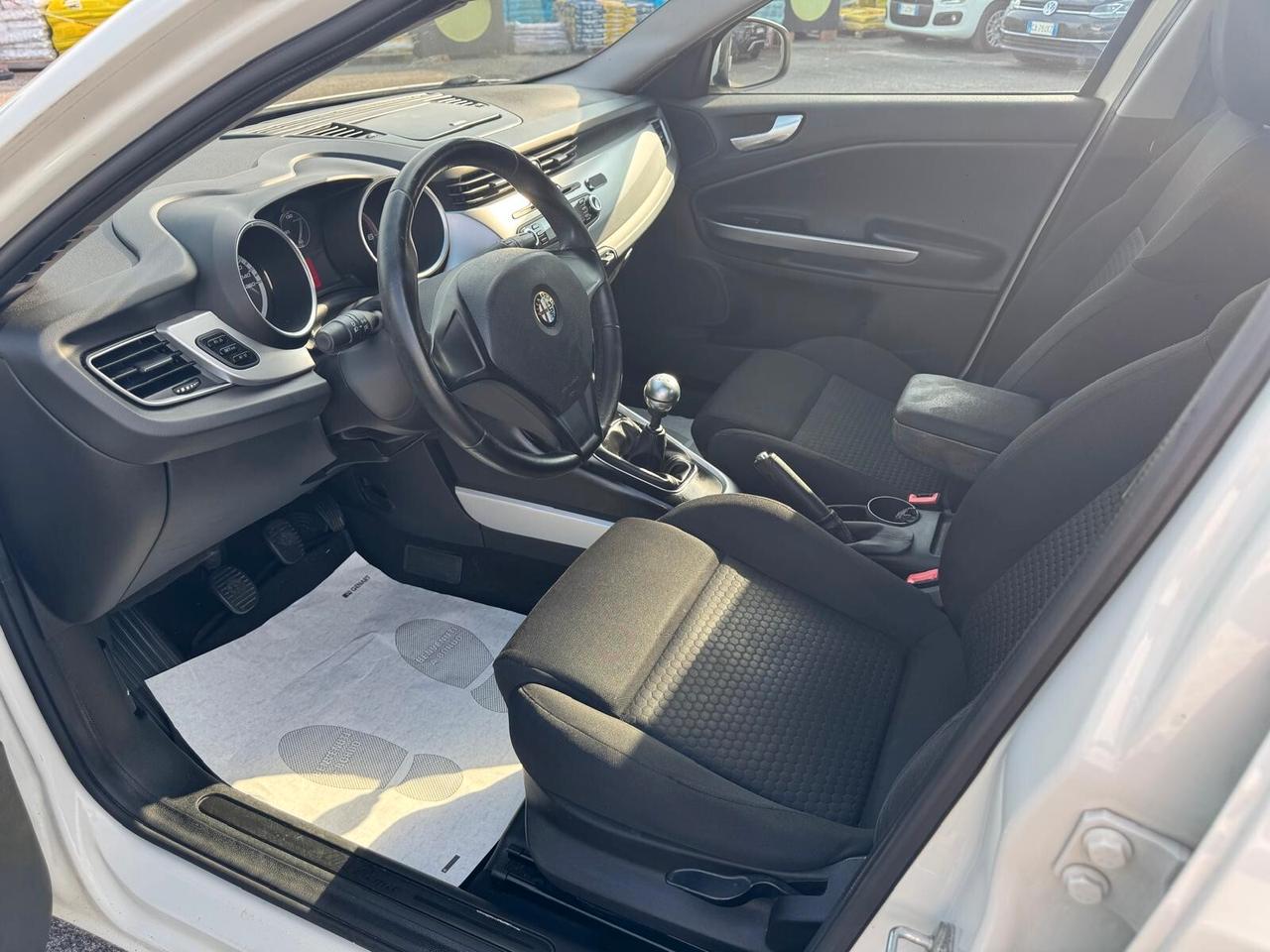 Alfa Romeo Giulietta 1.6 JTDM-2 105CV DISTINCTIVE 2012