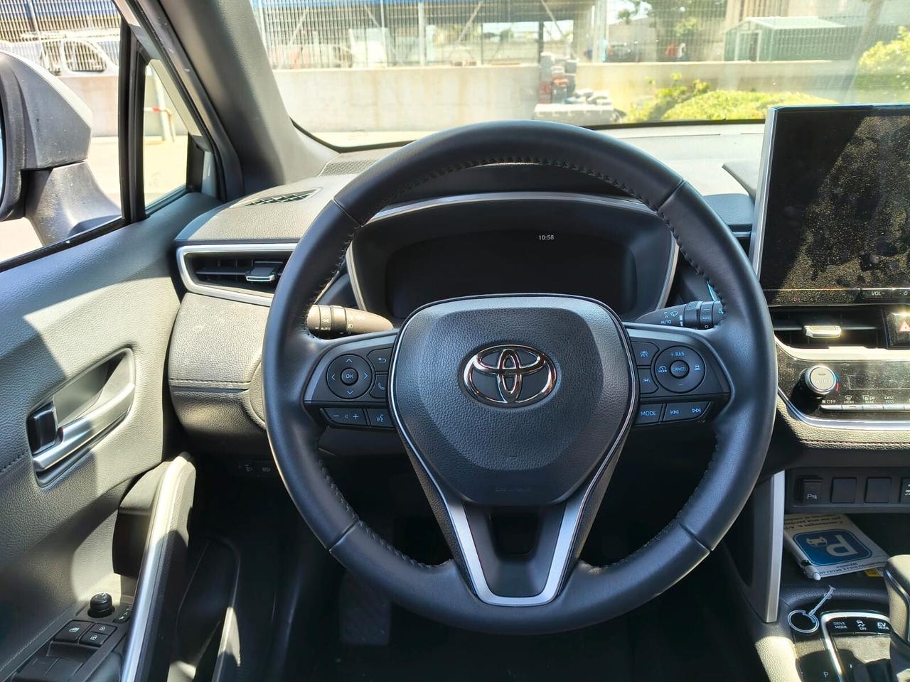 Toyota Corolla Cross 2.0 Hybrid 197 CV E-CVT Lounge Light