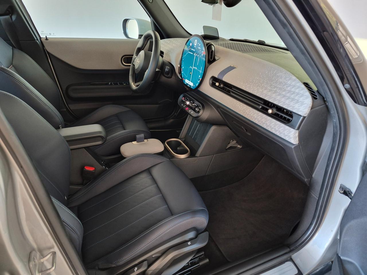 MINI Cooper C 5 PORTE RESTYLING TETTO PANORAMICO APRIBILE SEDILI SPORT. PELLE JCW LED NAVI CARPLAY AUTO UFFICIALE MINI 1 PROPRIETARIO