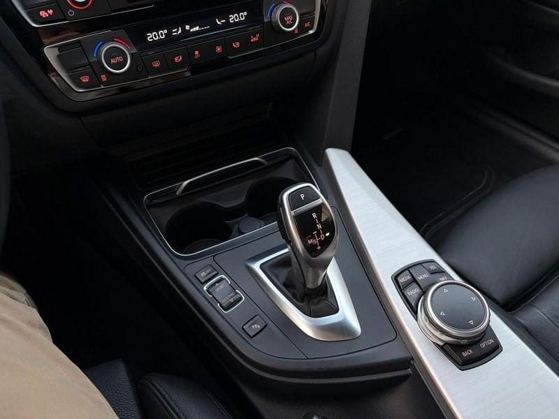 BMW Serie 4 Coupé 440i xDrive aut. Coupé Sport