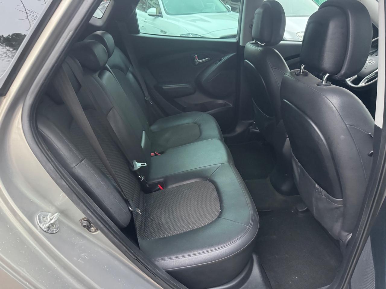 Hyundai iX35 1.7 CRDi 2WD neopaten garanzia 12 mesi