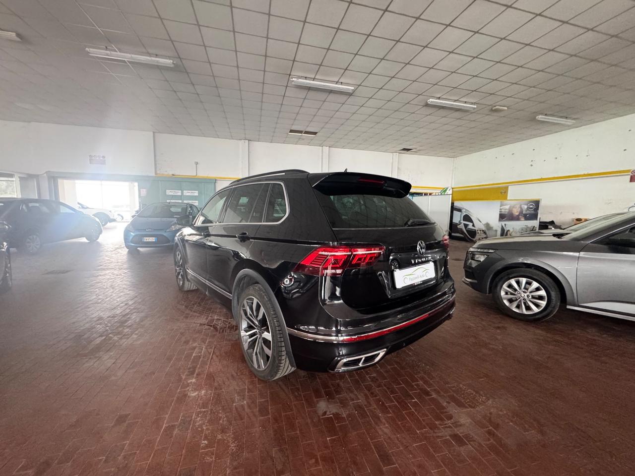 Volkswagen Tiguan 2.0 TDI 200 CV SCR DSG 4MOTION R-Line