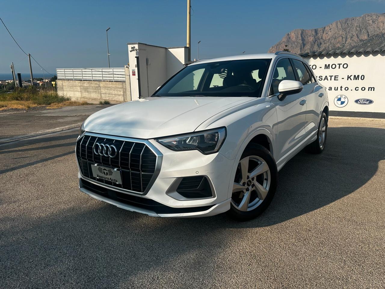 Audi Q3 35 TFSI Business Advanced