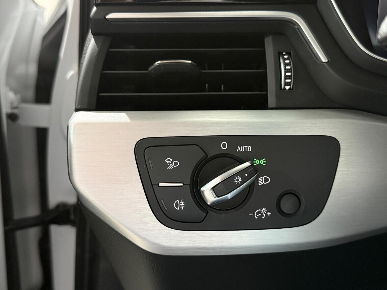 Audi A4 Avant 40 TDI quattro S tronic line edition