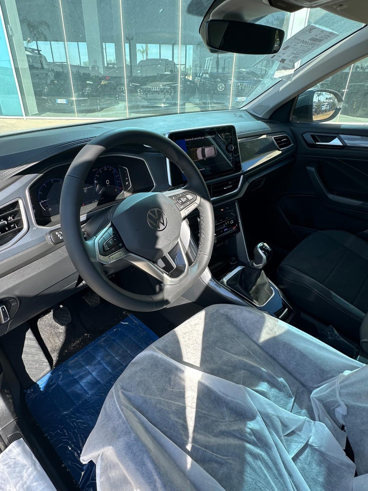 Volkswagen T-Roc 1.0 tsi Style possibilità noleggio no scoring