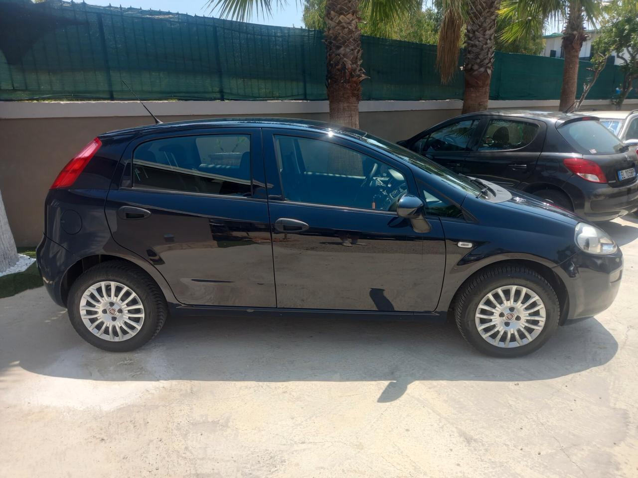 Fiat Punto 1.4 8V 5 porte Lounge perfetta