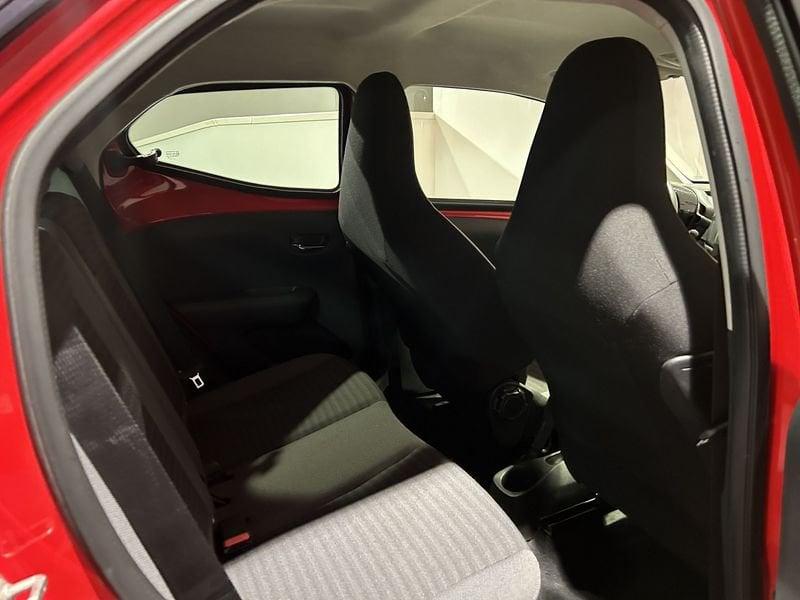 Toyota Aygo 1.0 VVT-i 72 CV 5 porte x-play