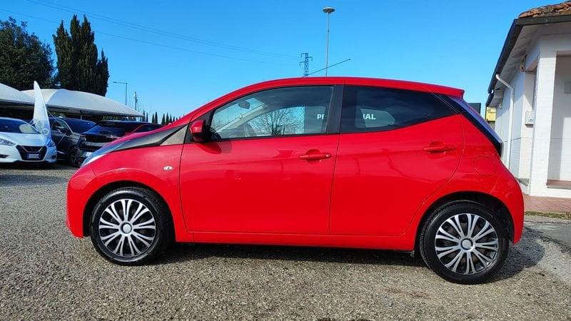 Toyota Aygo Aygo 1.0 VVT-i 69 CV 5 porte x-play