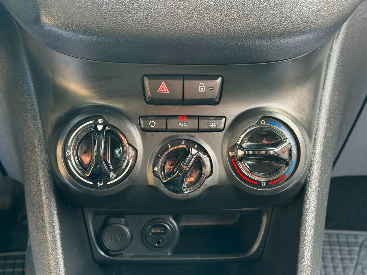 Peugeot 208 1.4 HDi 68CV 5P UNICOPROPRIETARIO