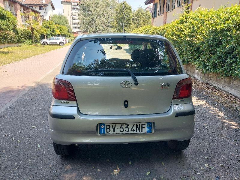 Toyota Yaris 1.3i 16V CAMBIO AUTOMATICO GOMME FRENI NUOVI
