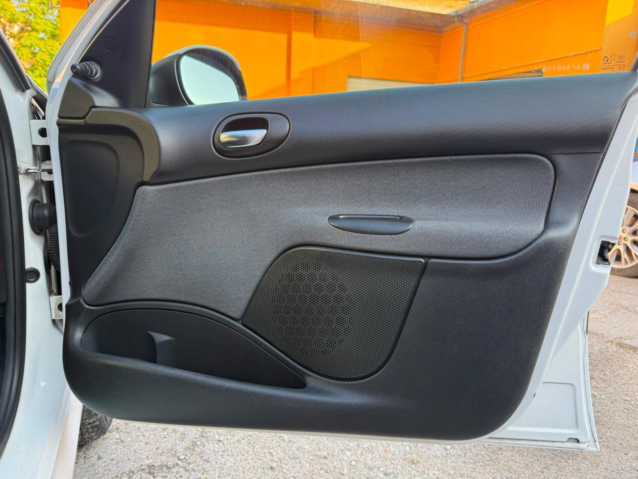 Peugeot 206 Plus 1.1 60CV 5p. Energie
