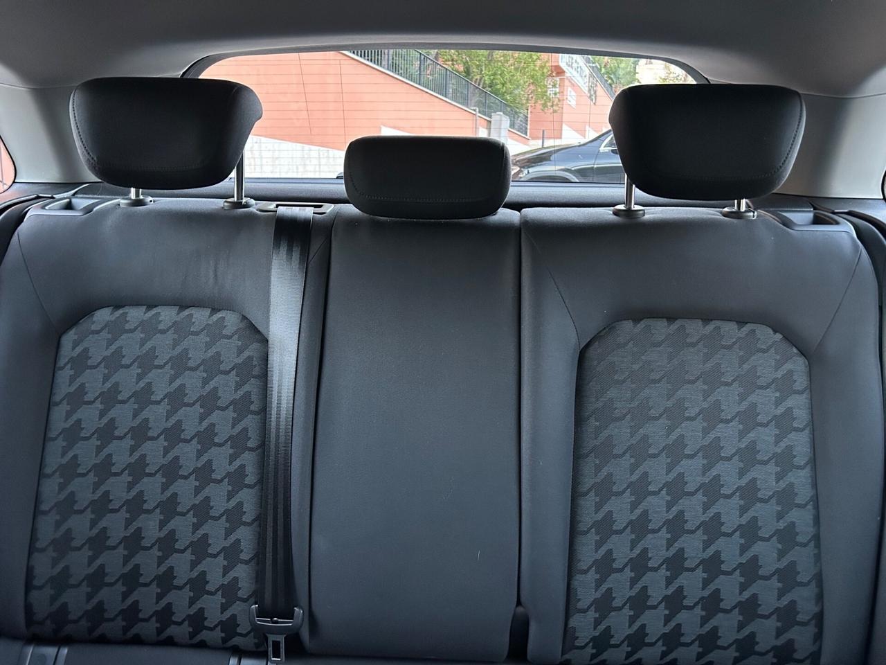 Audi A3 SPB 1.6 TDI Ambition ideale per neopatenta