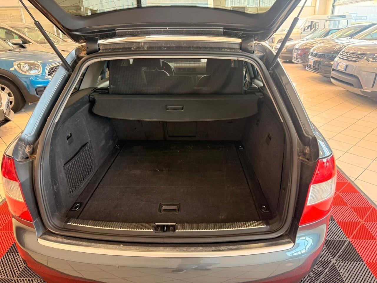 Audi A4 2.5 V6 TDI/180 CV quattro scritta ASI