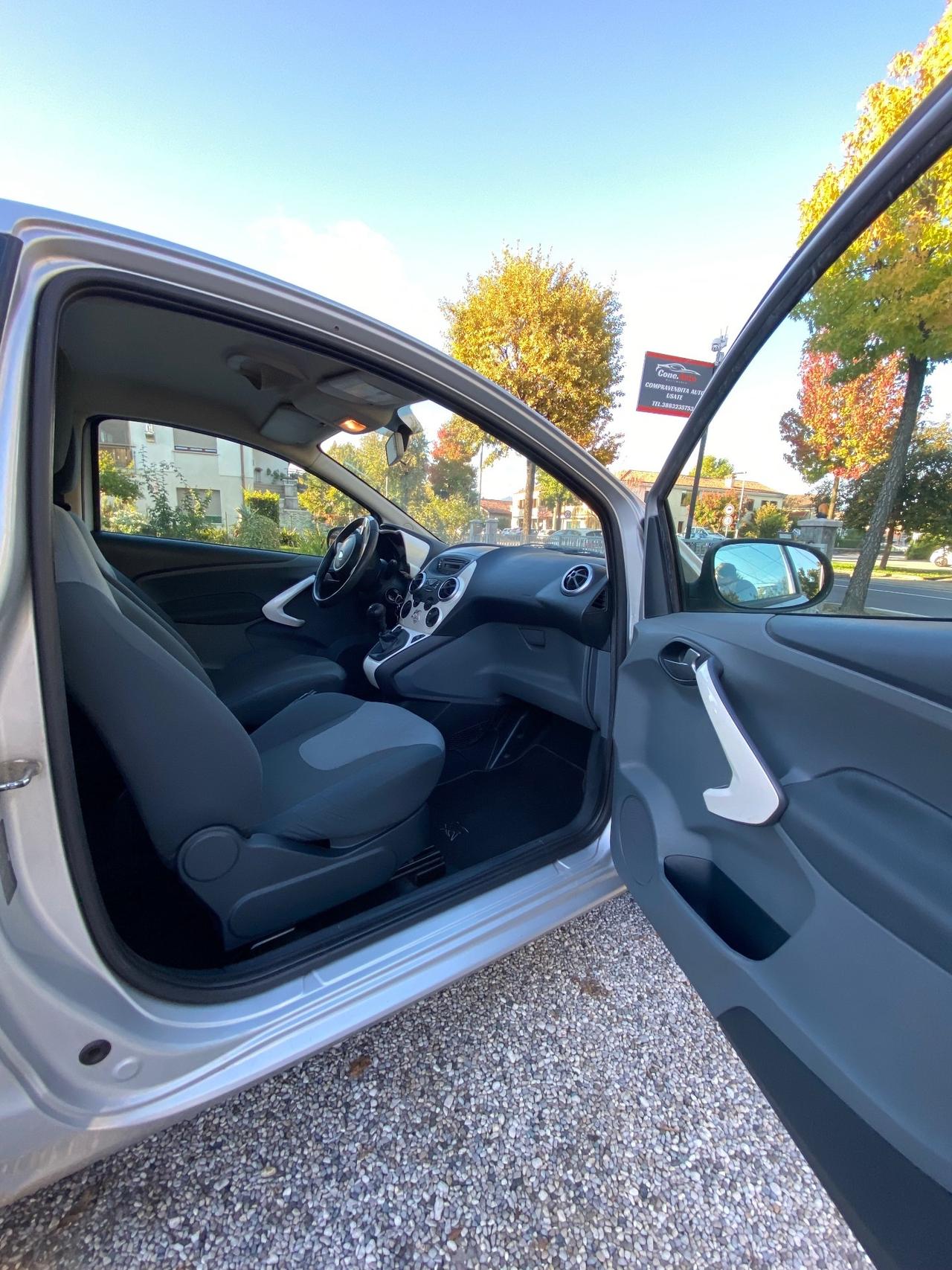 Ford Ka 1.3 TDCi 75CV Titanium
