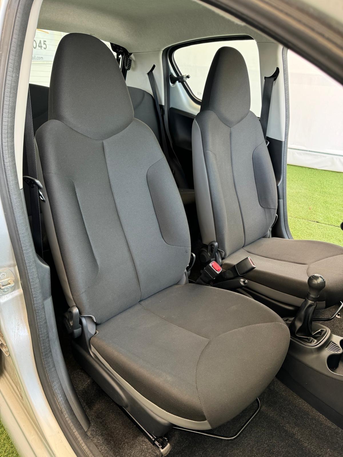 Toyota Aygo 1.0 12V VVT-i 5 porte Active Connect