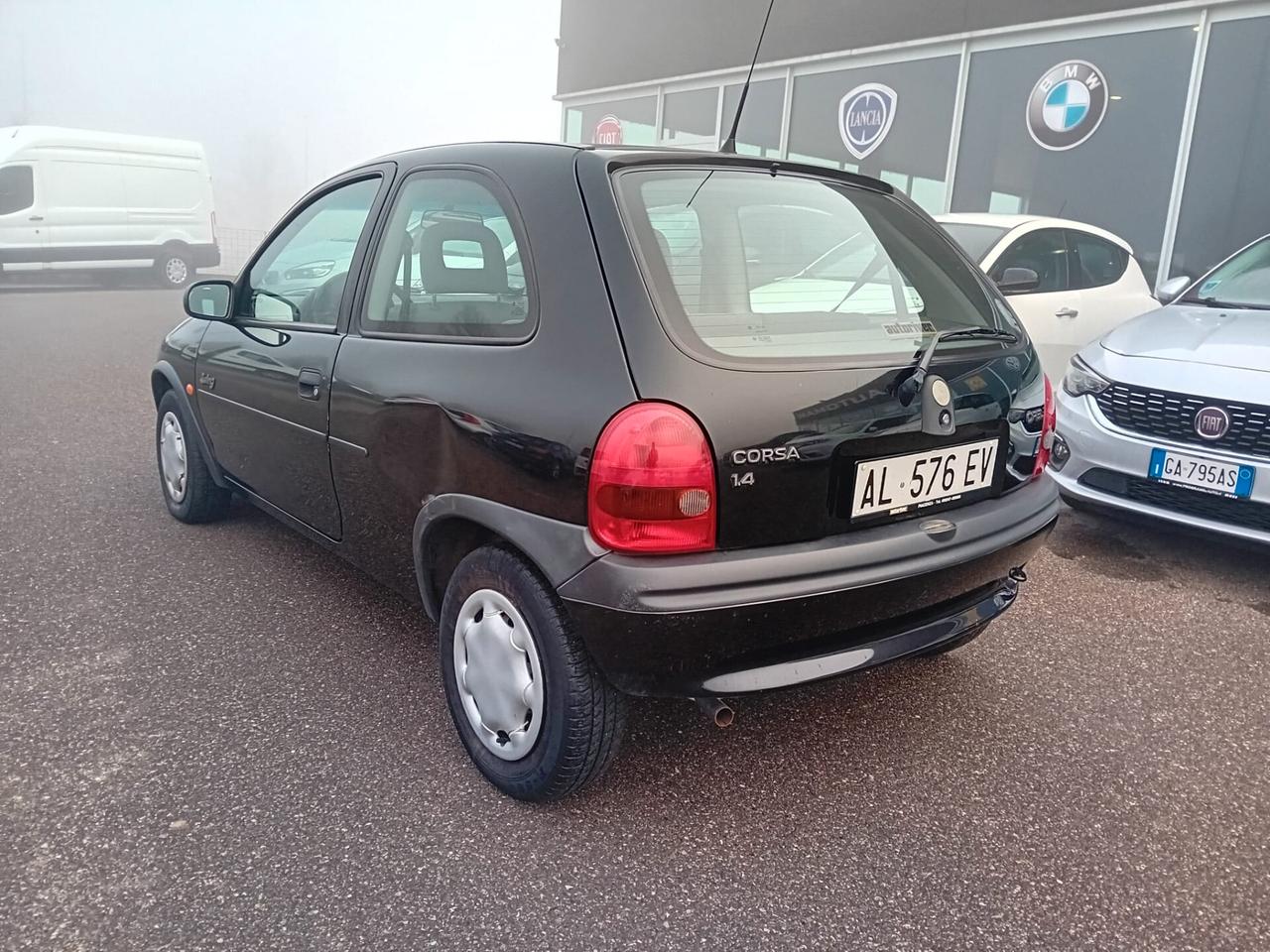 Opel Corsa 3p 1.4 Viva OK NEOPATENTATI SOLO 47000 KM