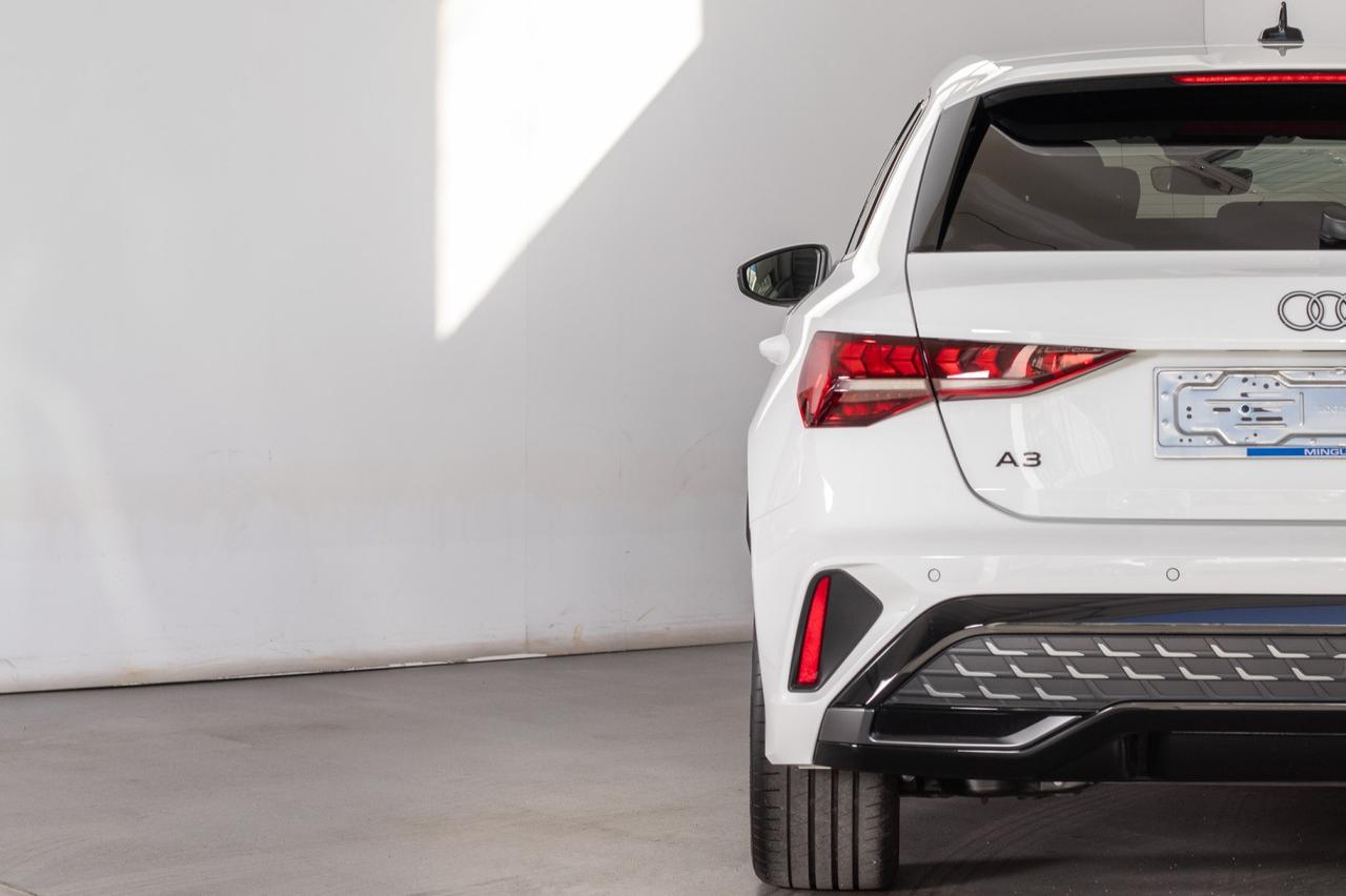 Audi A3 Sportback 1.5 Tfsi S Line S-tronic 150cv My25