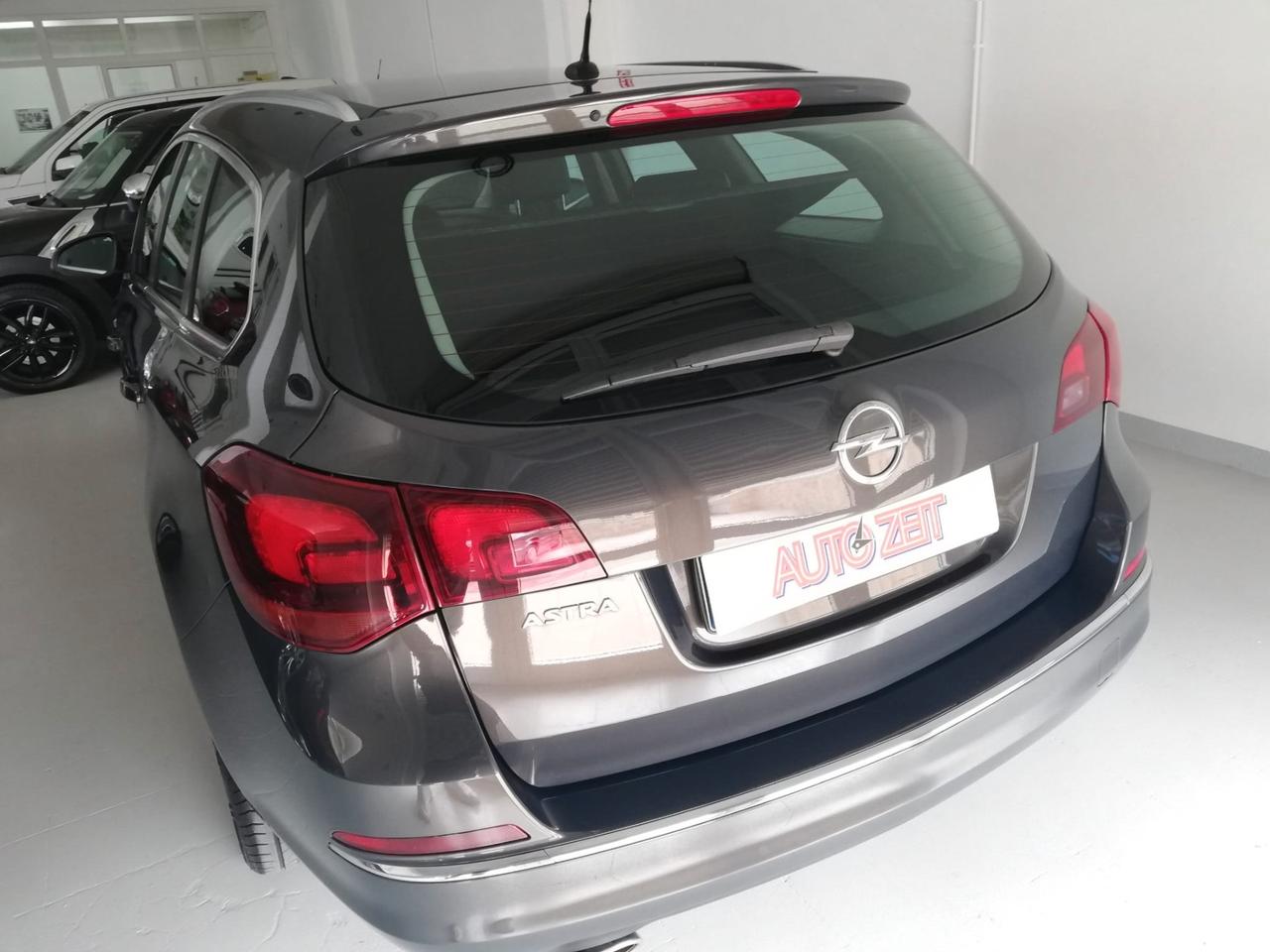 Opel Astra 1.4 Turbo Sports Tourer GPL Tech Elective