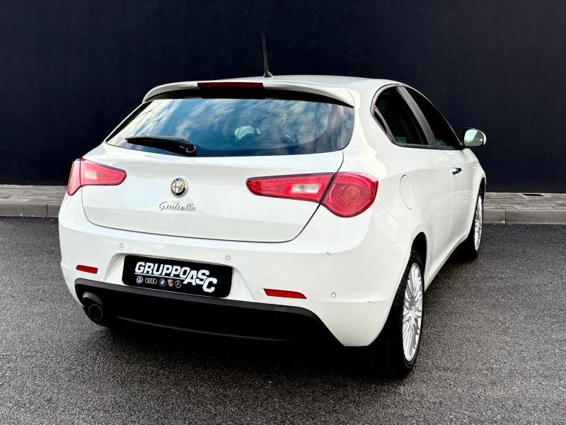 Alfa Romeo Giulietta 1.4 tb Progression 105cv E6 OK NEOPATENTATI