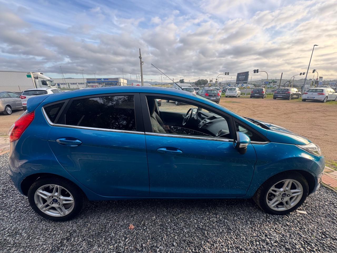 Ford Fiesta 1.5 TDCi 75CV 5 porte Titanium