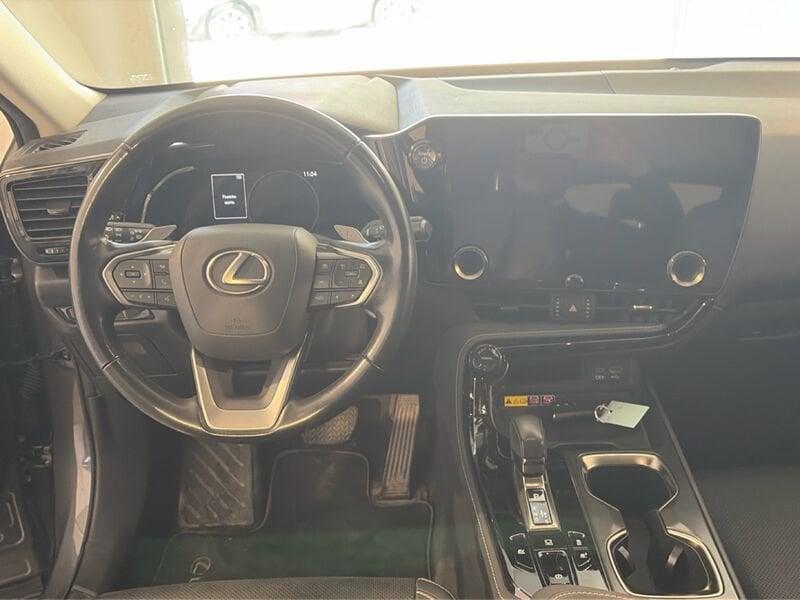 Lexus NX II 2022 350h 2.5 Premium 4wd 244cv e-cvt