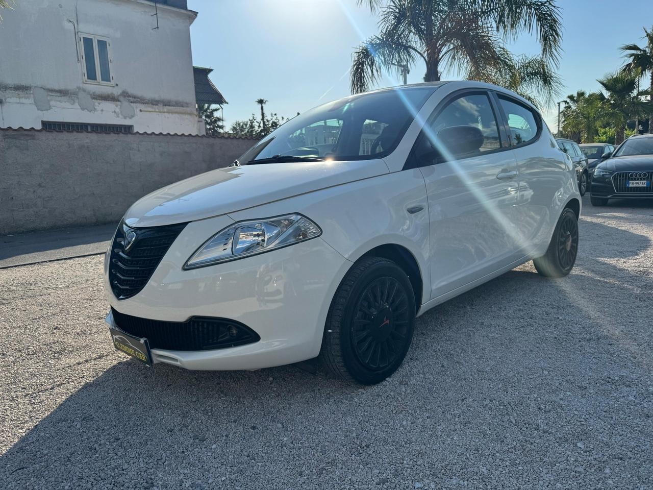 LANCIA YPSILON 1.2 BENZ 69CV PERFETTA
