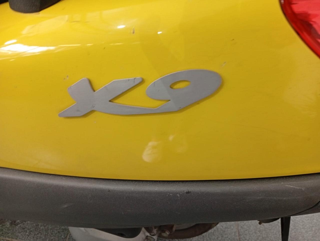 Piaggio X9 250