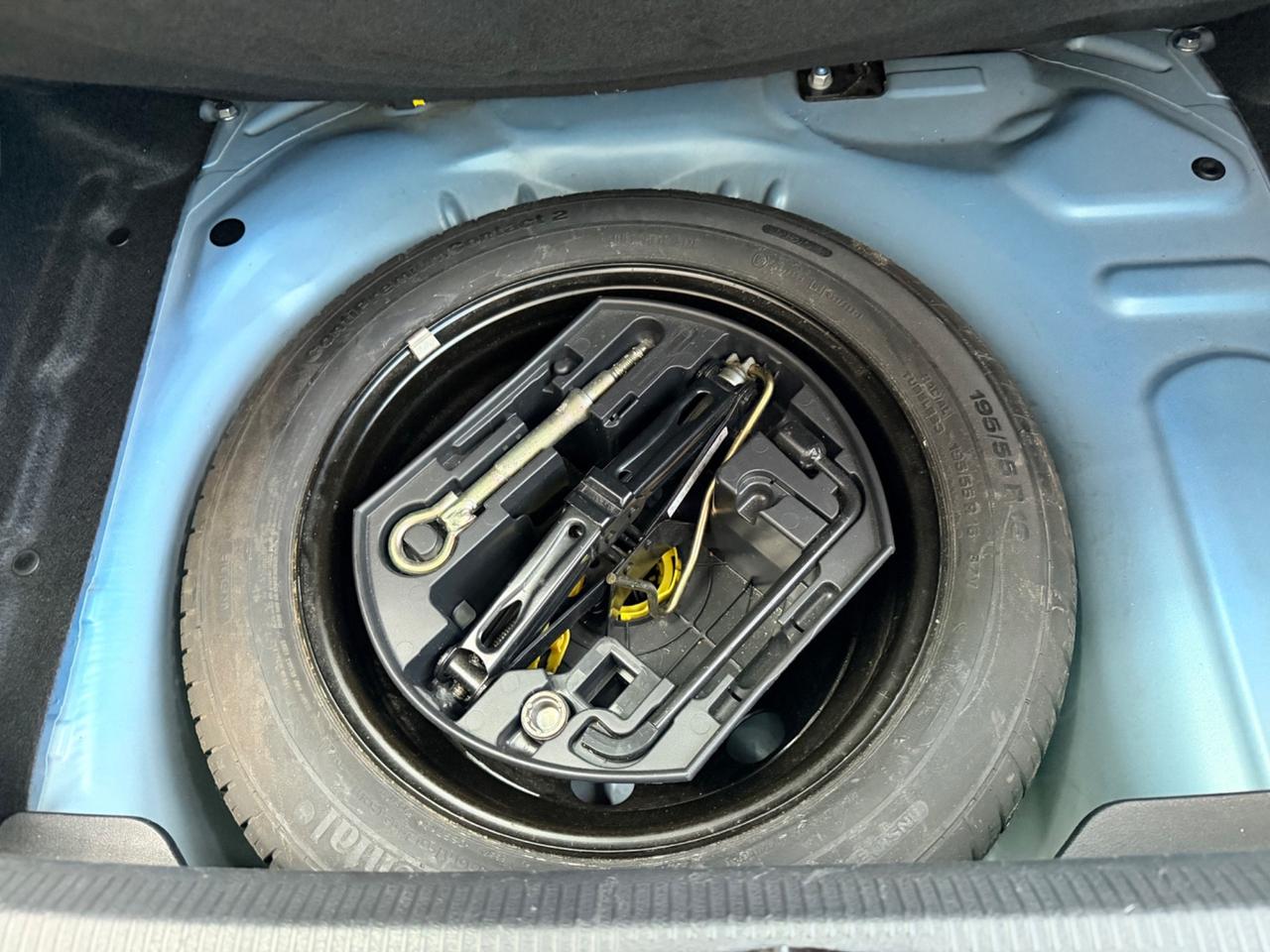 Peugeot 207 1.6 HDi 90CV Neopatentati