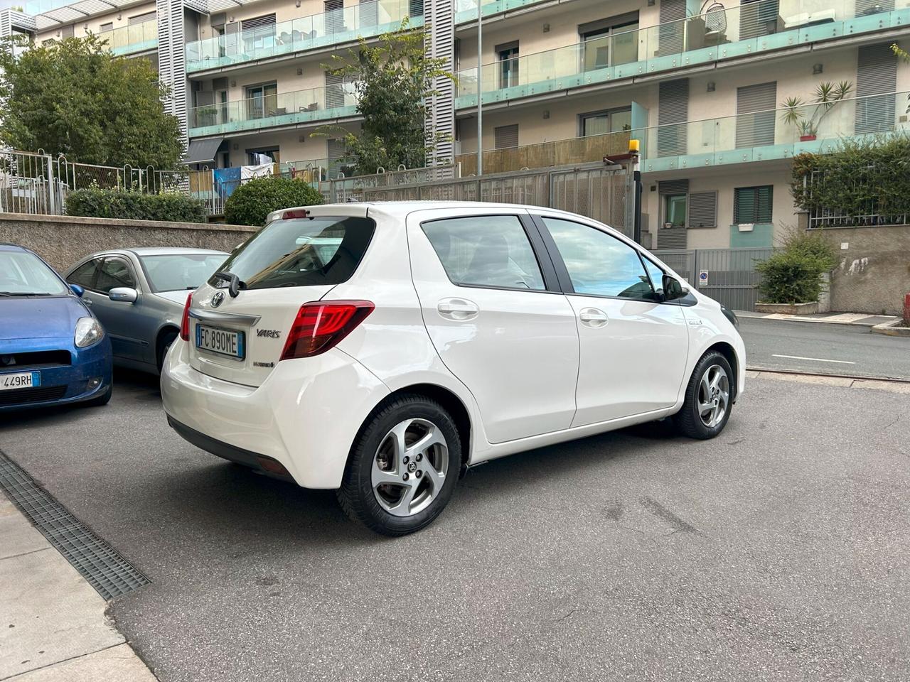 Toyota Yaris 1.5 Hybrid 5 porte Style BATTERIE NUOVE GARANZIA TOYOTA