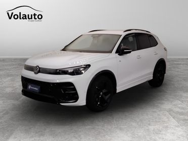 VOLKSWAGEN Tiguan III 2024 - Tiguan 1.5 etsi R-Line 150cv dsg
