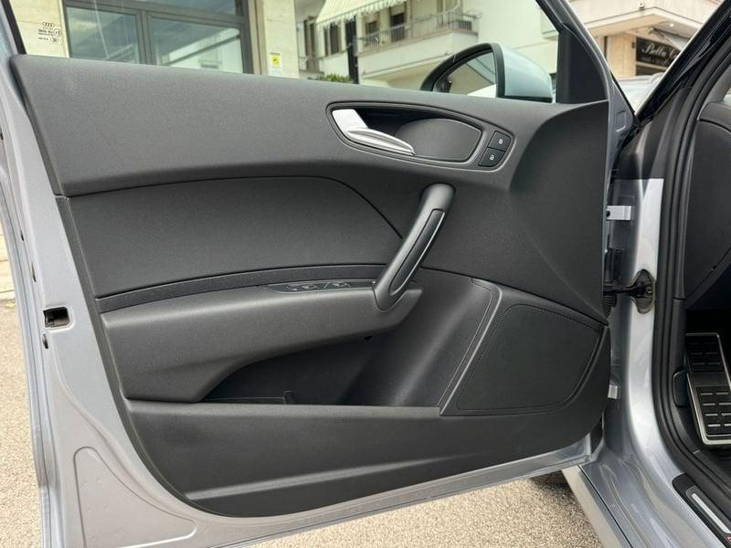 Audi A1 A1 1.4 TDI Admired S-LINE