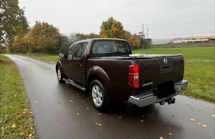 Nissan Navara 2.5 dCi 190CV 4 porte Double Cab LE 4x4