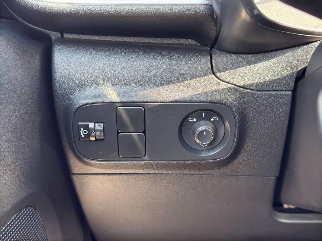 Citroen C3 1.2 puretech C-Series s&s 83cv Con CARPLAY