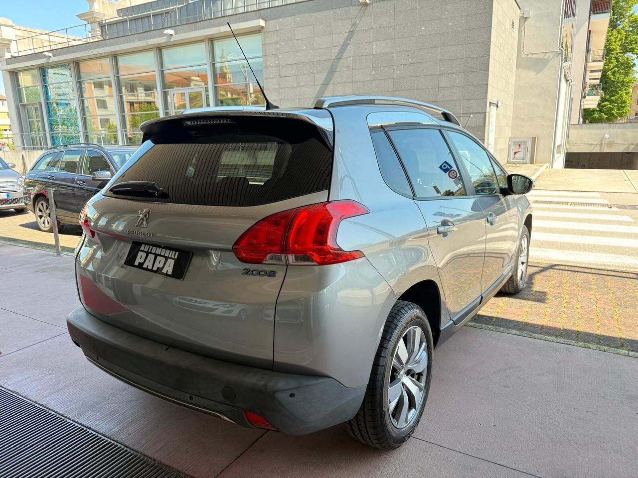 Peugeot 2008 PureTech 82